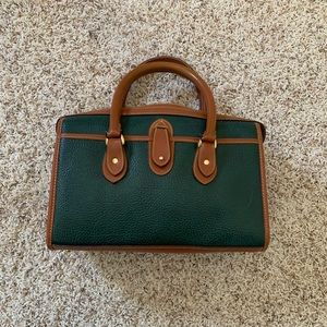 Dooney & Bourke medium size green leather purse